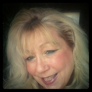 Meet your Posher, Brenda